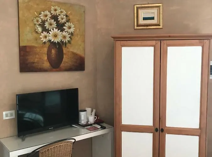 Monica Отель типа 