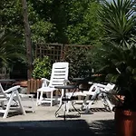 Monica Couette-café 4*