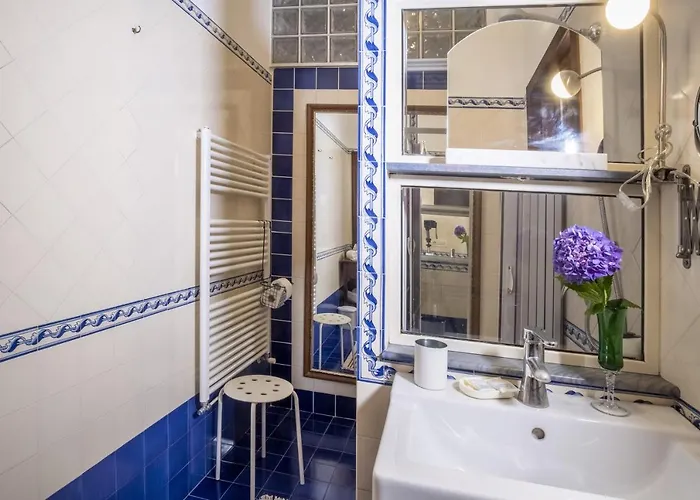 Monica Bed and Breakfast 4*