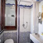 Monica Σορέντο